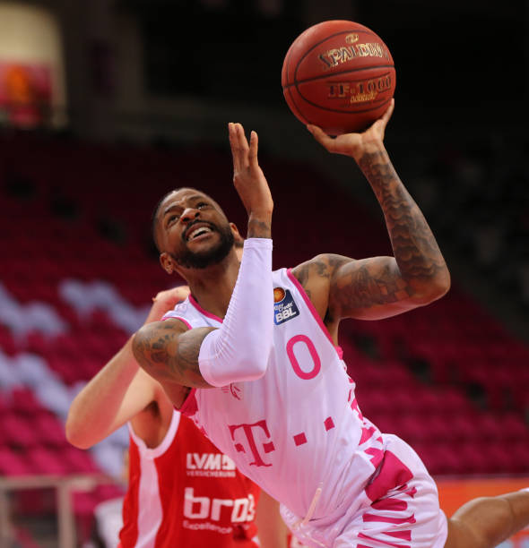 球员的每一 球员的每一