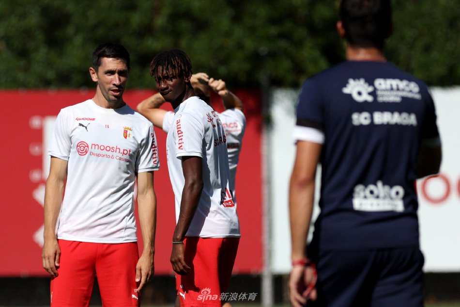 这位年仅2 这位年仅2